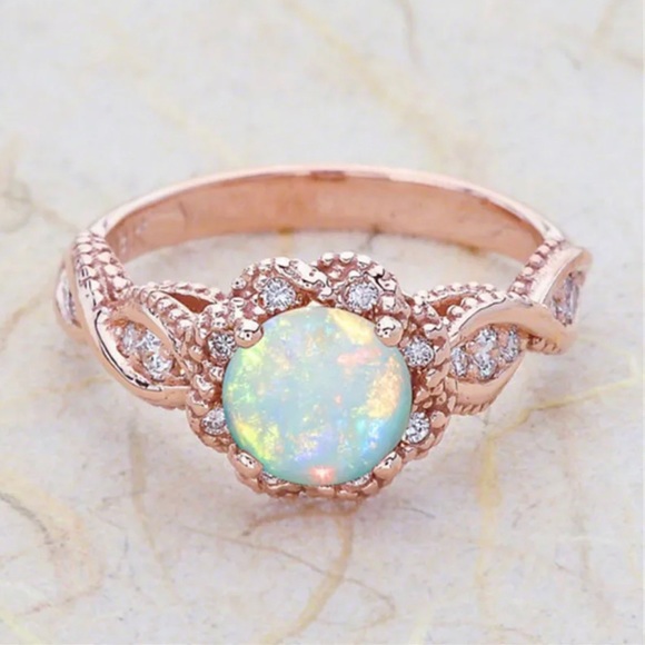 Jewelry - ✨18K Rose Gold White Opal Ring✨